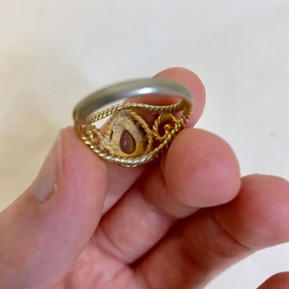 Retro Faux Citrine Teardrop Ring - Picture 6 of 6